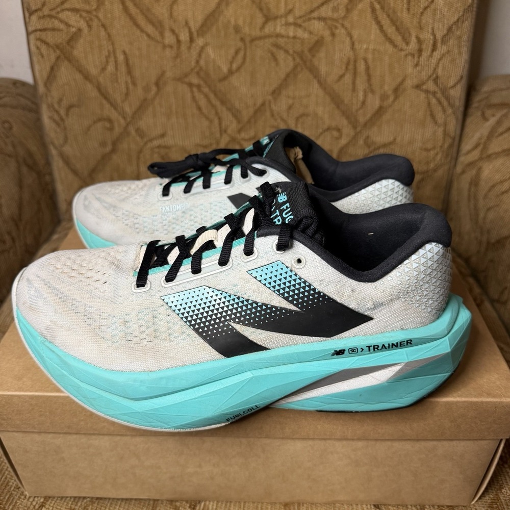 Size Womens 10.5 Mens 9 - New Balance FuelCell SuperComp Trainer v3 Cyber Jade W